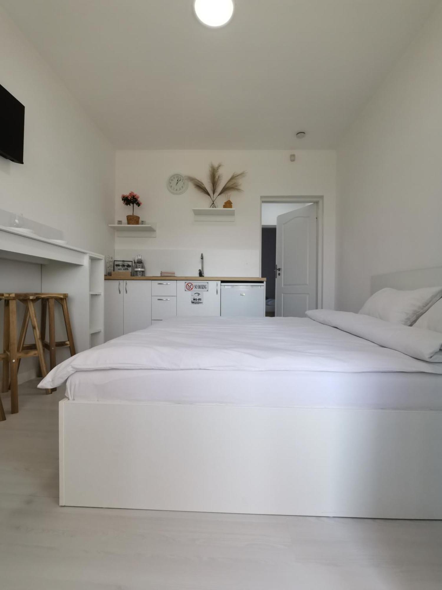 Casuta Cu Tei Villa Oradea Room photo